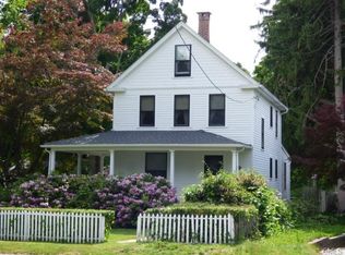 315 N Pine Creek Rd, Fairfield, CT 06824