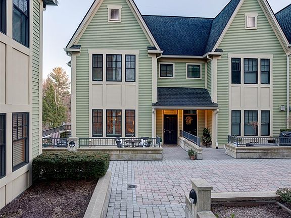 5th image of 30 Whistler Ct Unit 411