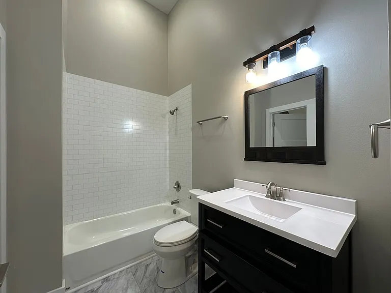 151 W Main St #2 — Photo 9
