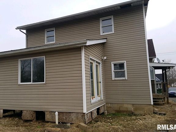 4th image of 906 Newton Ave