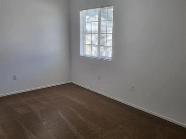 600 Hosking Ave #30 — Photo 2
