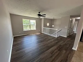 407 Bertha Way — Photo 27