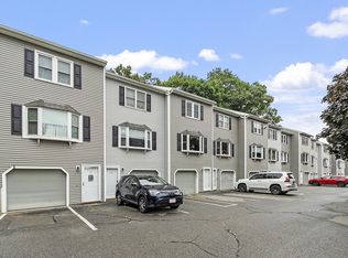 105 Tennis Plaza Rd UNIT 14, Dracut, MA 01826