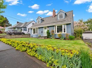 7227 SE Taylor St, Portland, OR 97215