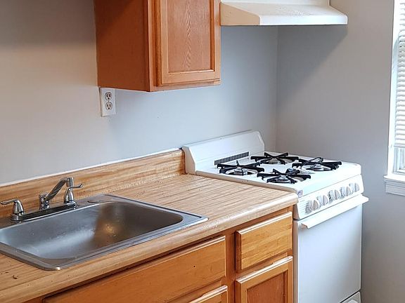 4th image of 6413 Malvern Ave