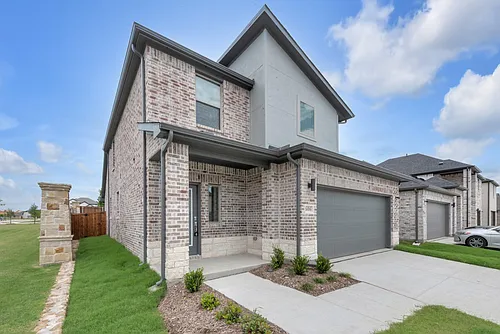 606 Green Grass Dr Photo 1