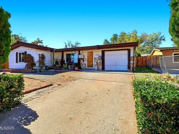 1705 9th St, Sparks, NV 89431