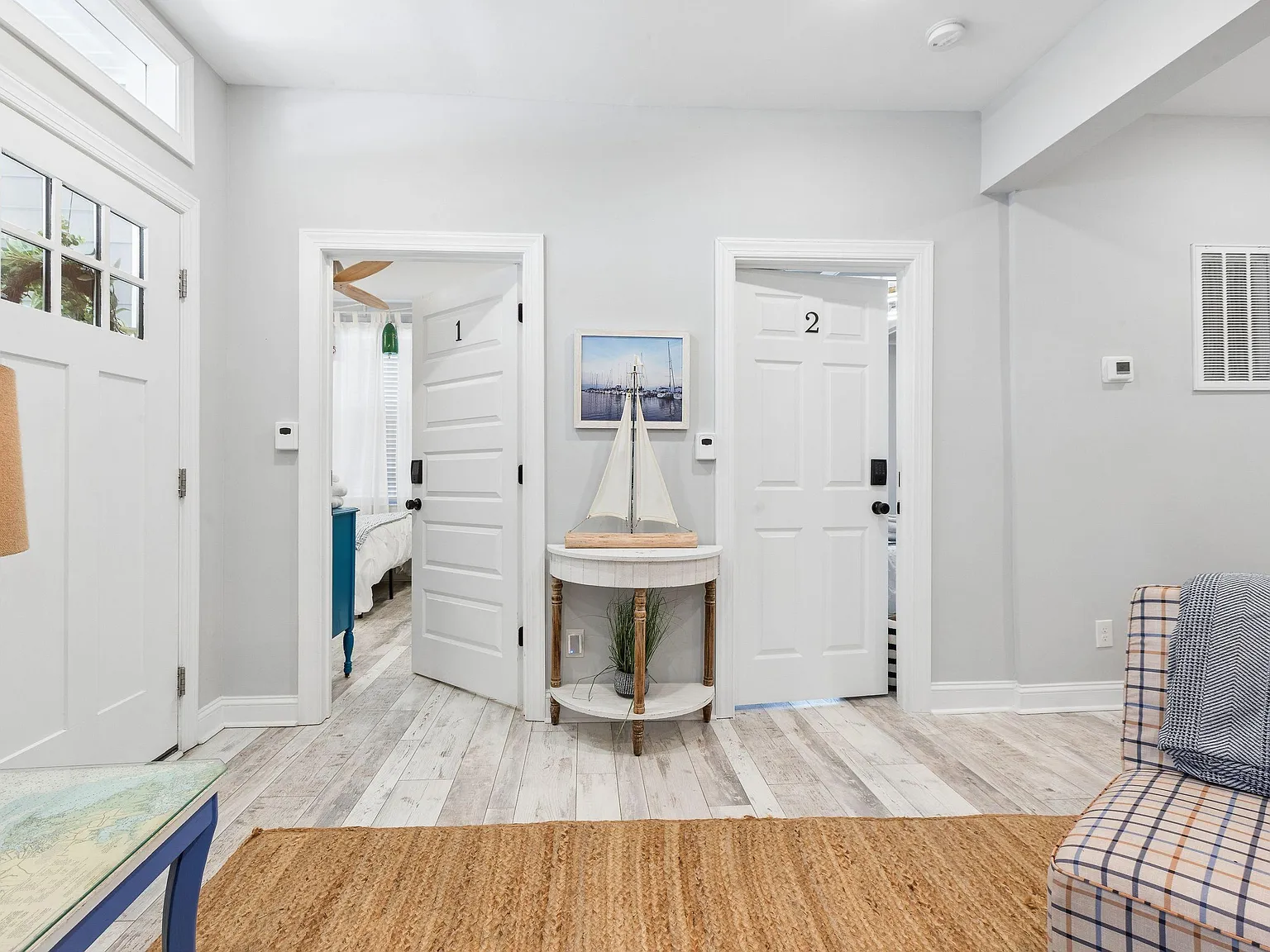 4 bed, 2.0 bath, 2100 sqft, $1,118 — Photo 2