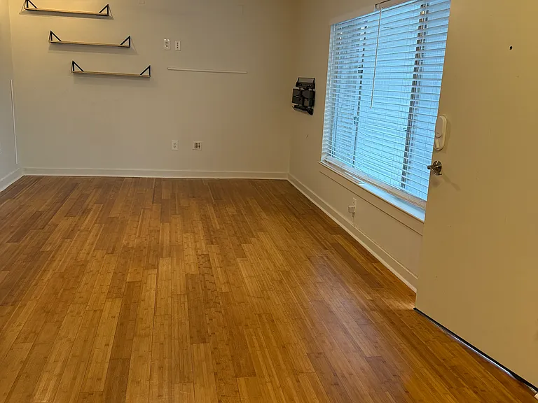 2200 Dickson Dr #101 — Photo 6