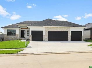 20906 Polk St, Elkhorn, NE 68022