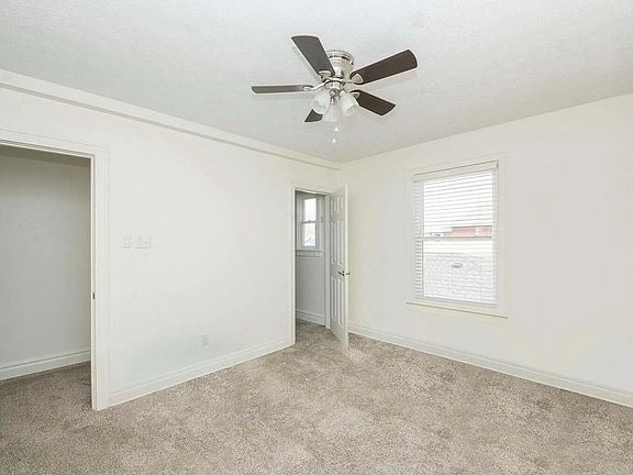 5th image of 914 Main St APT 2