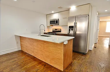 Rented by Park Property Advisors