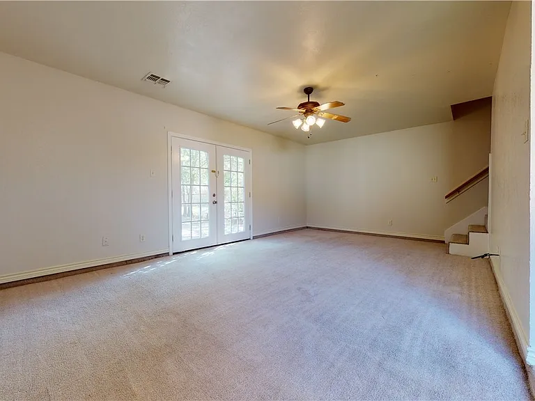 1915 Pine Tree Dr #A — Photo 13