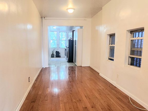 3rd image of 168 Elizabeth St APT 9