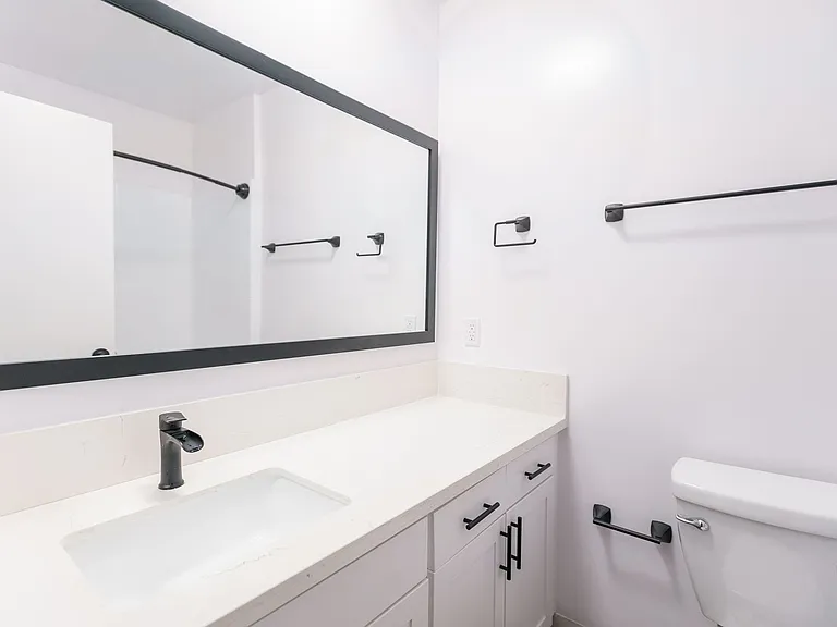 816 S. Bundy Dr — Photo 31