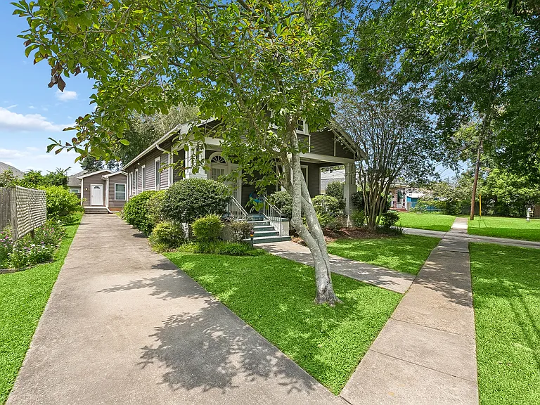 4433 Orleans Blvd — Photo 13