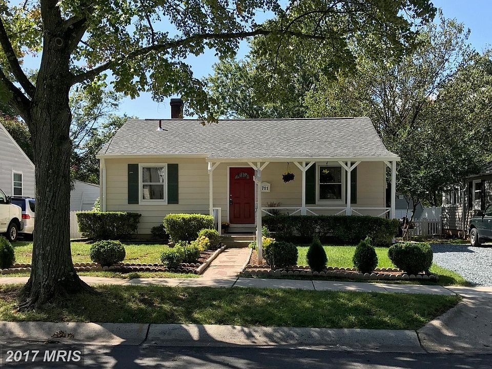 1st image of 711 Crabb Ave