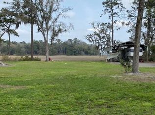 7 Marshview Dr NE, Midway, GA 31320