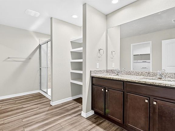 4th image of 7326 Tristan Dr