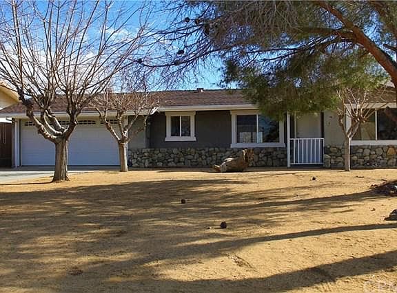 2nd image of 57635 Pueblo Trl