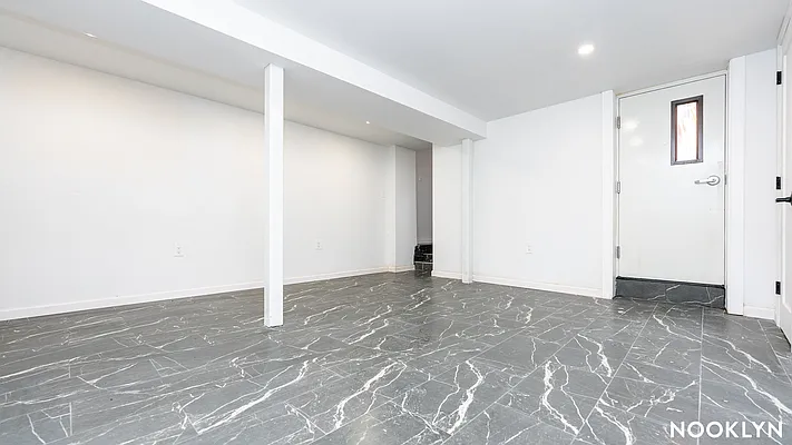 Rented by Nooklyn NYC LLC | media 29