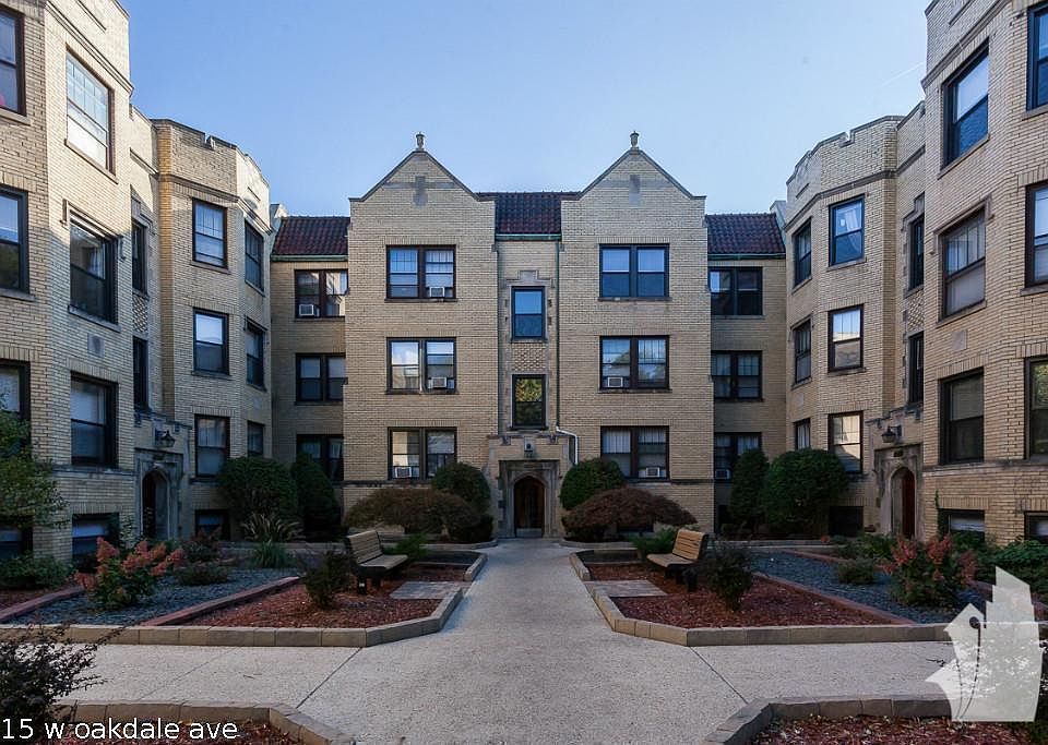1st image of 1115 W Oakdale Ave #321