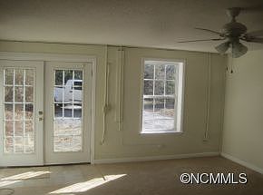 4th image of 172 Haynes Blvd