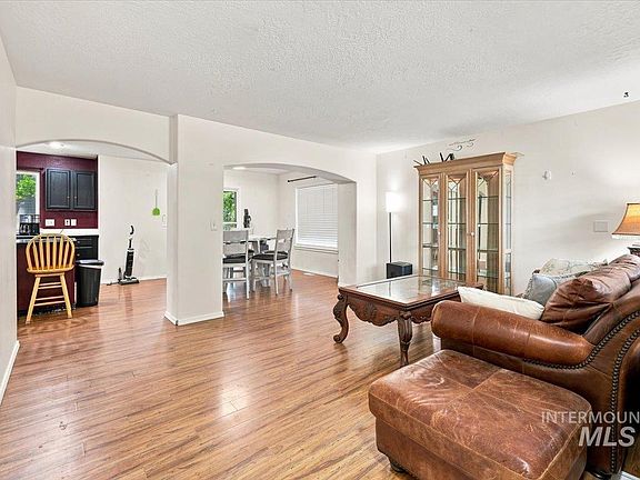5th image of 1327 W Balboa St