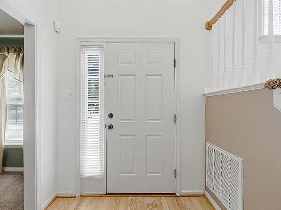 4th image of 202 Vixen Ct