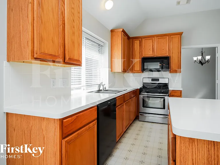 11507 Chippewa Ridge Ct — Photo 7