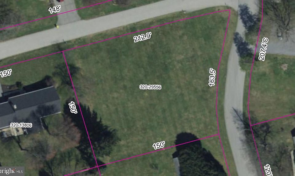 2nd image of 210 Laneview Dr