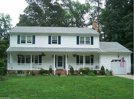 1st image of 8 Gordon Dr