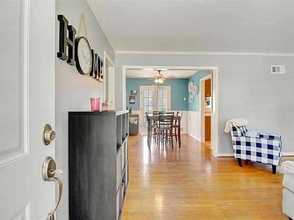 4th image of 1509 NE 52nd Ter