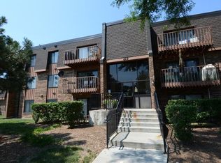 612 Waterford Rd APT 2D, Schaumburg, IL 60193