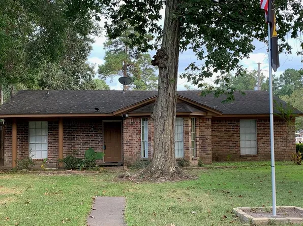 2002 Woodway Dr, New Caney, TX 77357