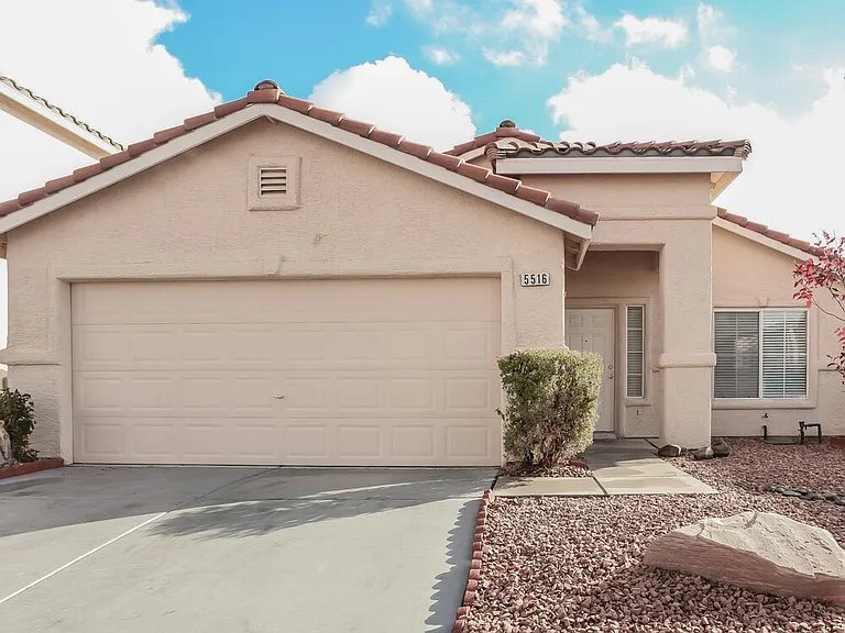 5516 Cloudy Glen St — Photo 1