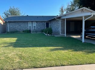 410 Greenwood Dr, Yukon, OK 73099