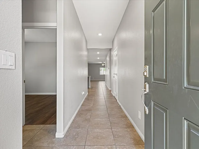 4414 Meline Ave — Photo 3