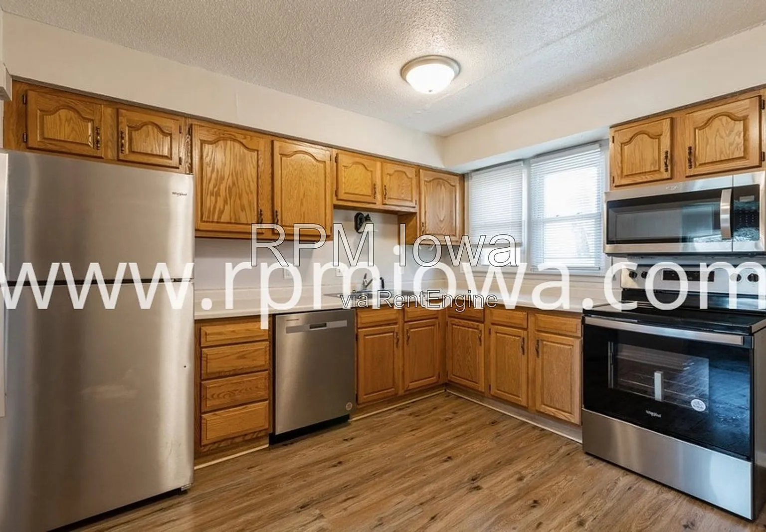 2 bed, 1.0 bath, 775 sqft, $1,045 — Photo 4