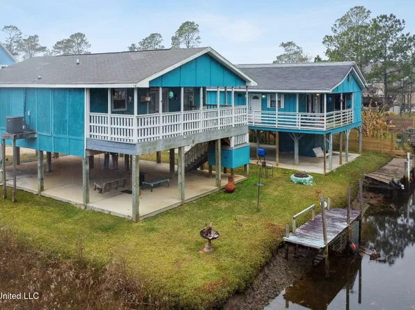 4250 1st Ave, Bay Saint Louis, MS 39520
