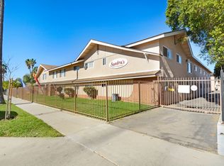 1789 7th St APT 215, Riverside, CA 92507