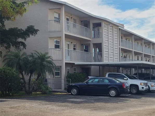 3983 Maceachen Blvd APT 420, Sarasota, FL 34233
