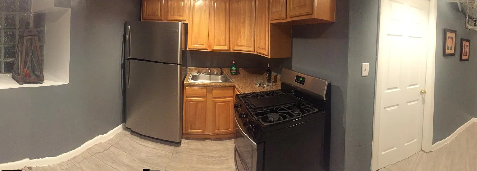 607 E Durham St — Photo 1