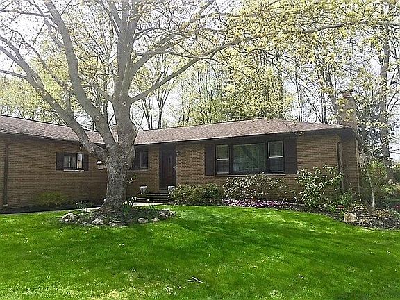 4th image of 1642 Windsor Dr