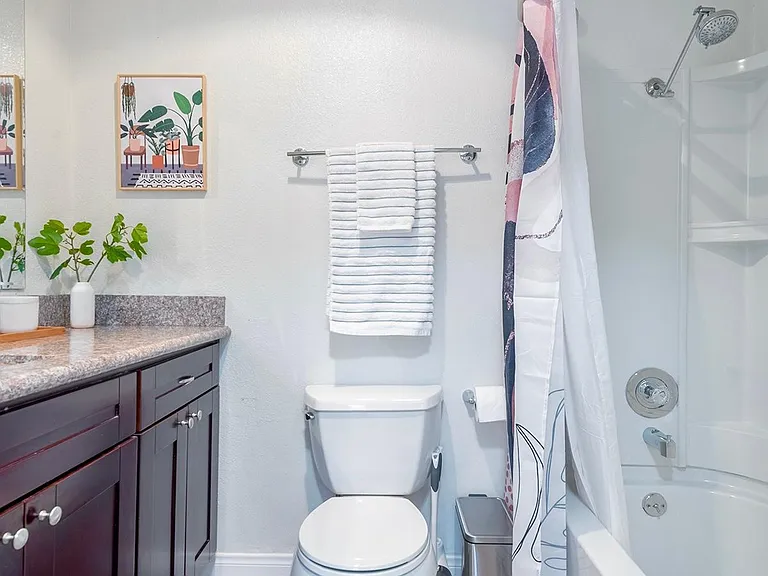 8024 Linda Vista Rd #1F — Photo 18