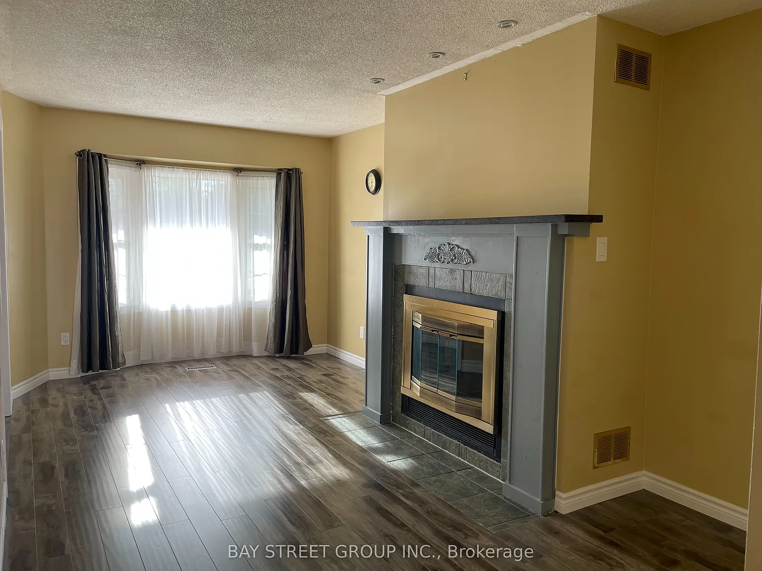 3 bed, $2,750 — Photo 3