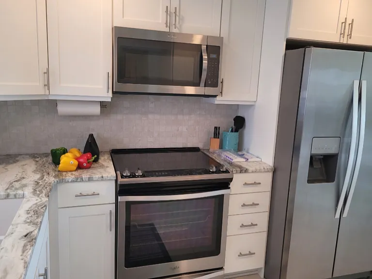 4775 Cove Cir #904 — Photo 8