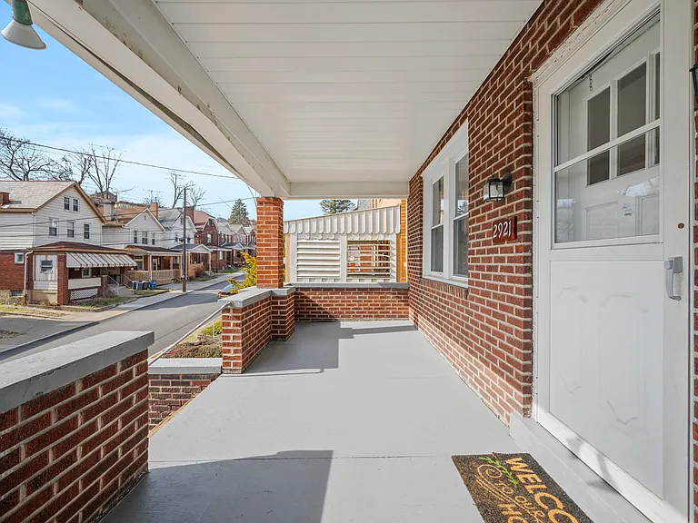 2921 Brentwood Ave — Photo 33