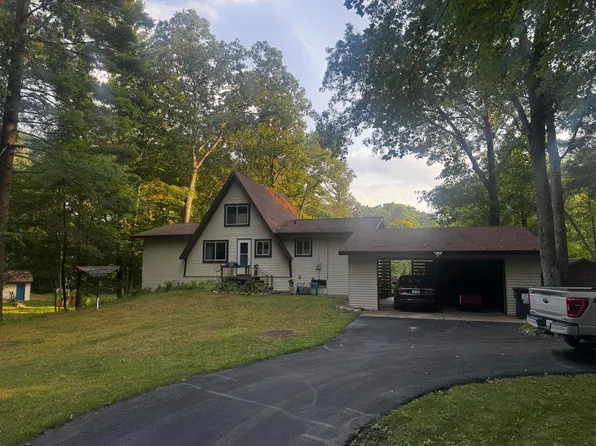 23849 Atikwa Trl, Howard City, MI 49329