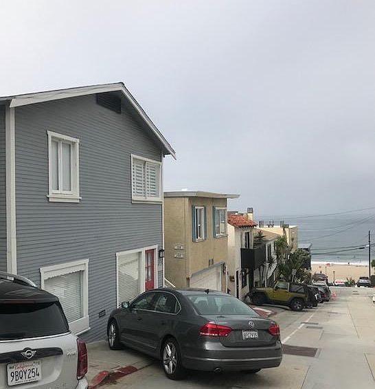 Tsunami warning manhattan beach